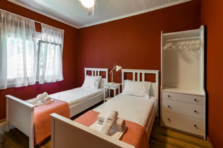 Bedroom with two single beds