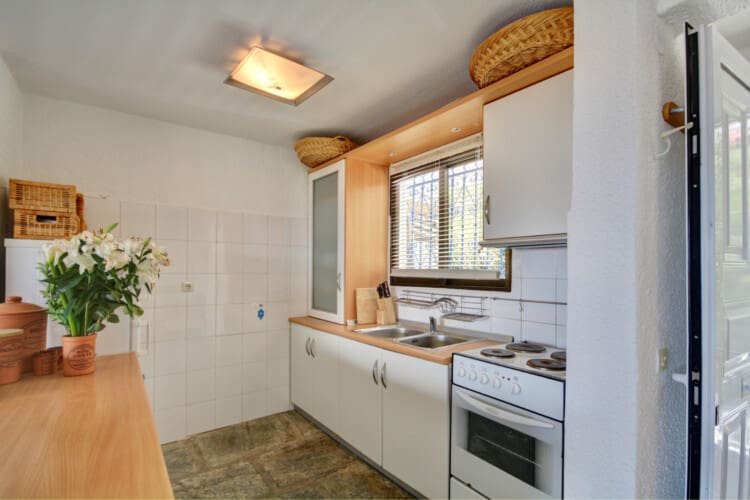 Fully equipped kitchen