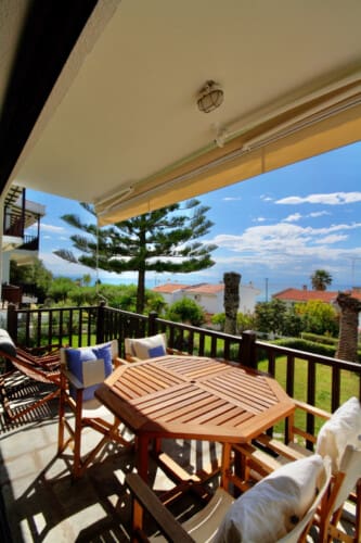 Balcony seating area