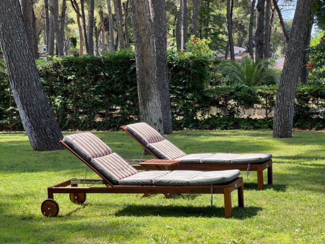 Sunbeds by the garden