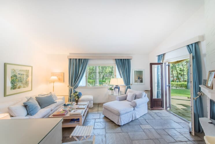 Living room and garden