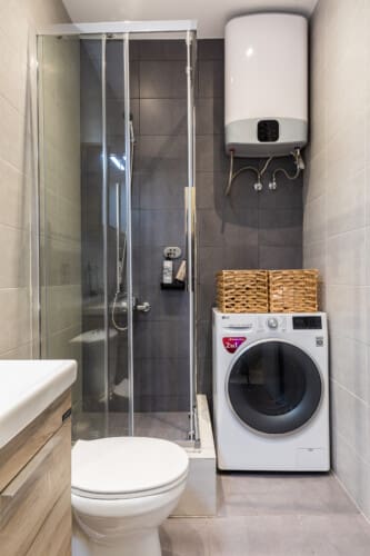 Bathroom with washing machine
