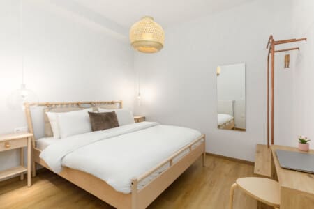 Bedroom with queen size bed