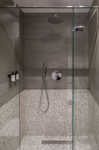 Shower Business Double